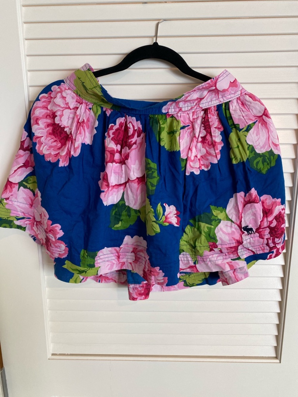 Abercrombie & Fitch Blue Floral Off-Shoulder Top with Pink Accents